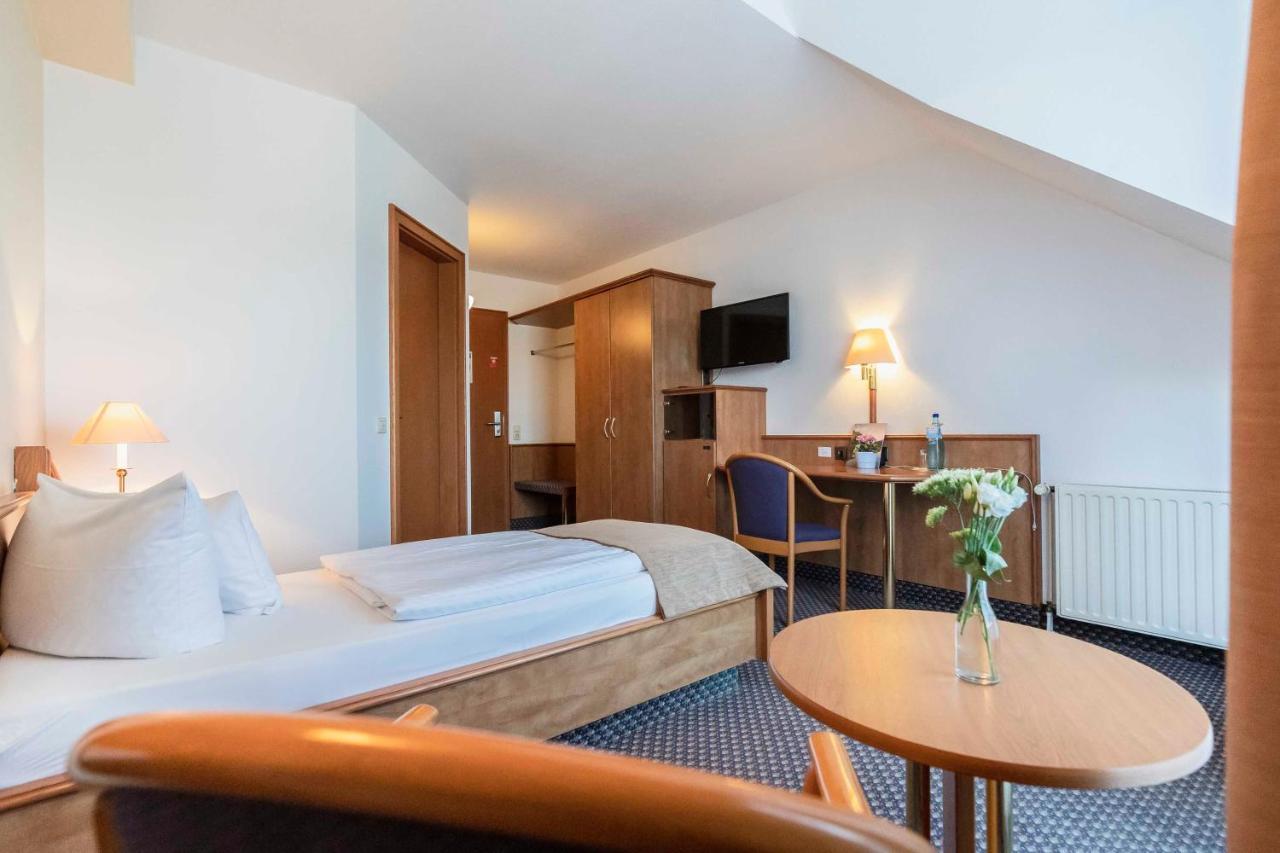 Hotel Markgraf Lehnin Zewnętrze zdjęcie
